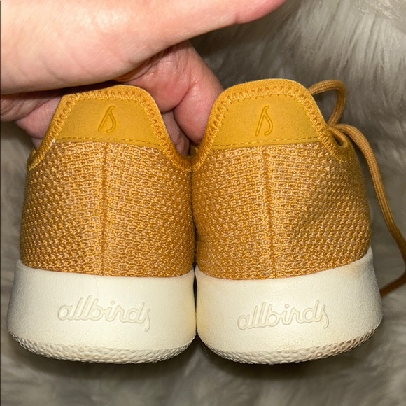 Allbirds women’s Lace-Up Sneakers W10 - Picture 5 of 7